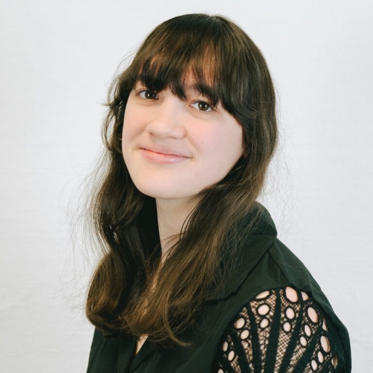 Angèle, responsable de production et régie vidéo à La Mêlée