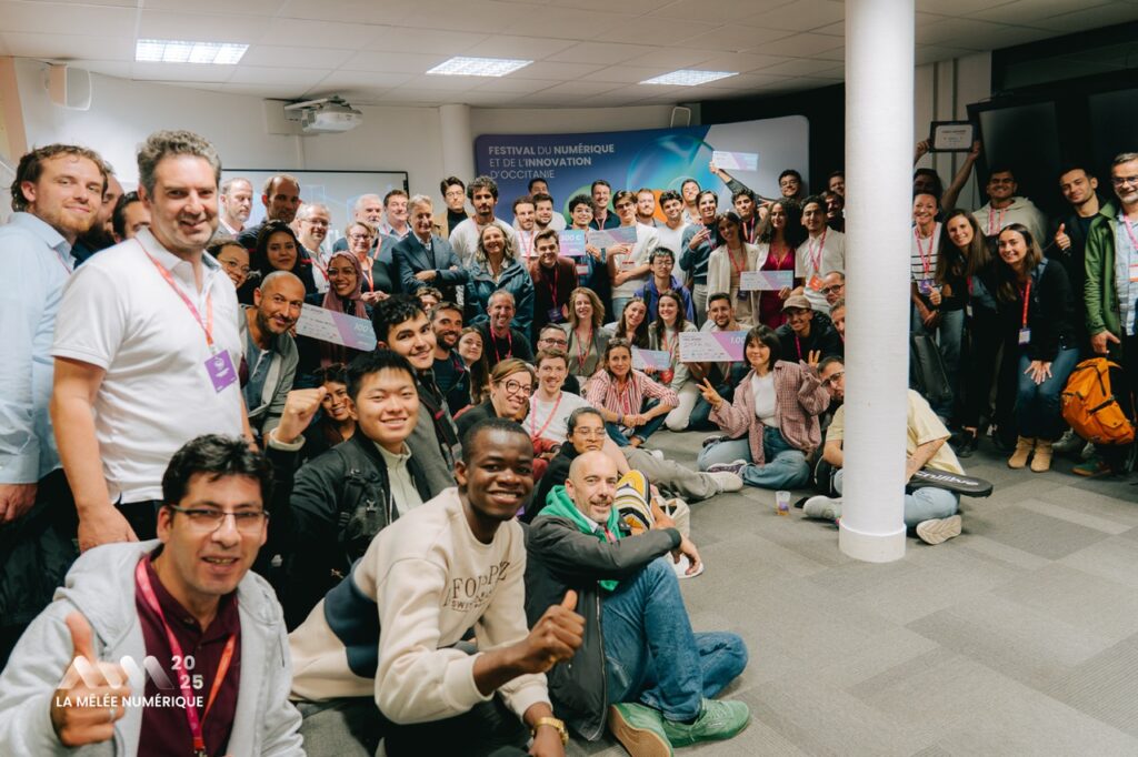 Plus de 200 étudiants, chercheurs et professionnels ont pris part au Hackathon IA for Impact lors de La Mêlée Numérique 2025. Réunis à Toulouse, ils ont développé des solutions d’intelligence artificielle à impact positif pour relever sept défis proposés par les partenaires du festival.