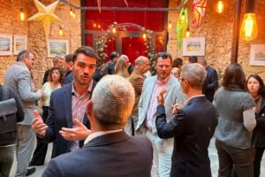 Participants en discussion lors du temps r&eacute;seau de Territoires Connect&eacute;s d&rsquo;Occitanie 2026 &agrave; Montpellier.